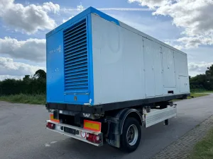 Olympian GEP165 150kVA Groupe électrogène set on trailer