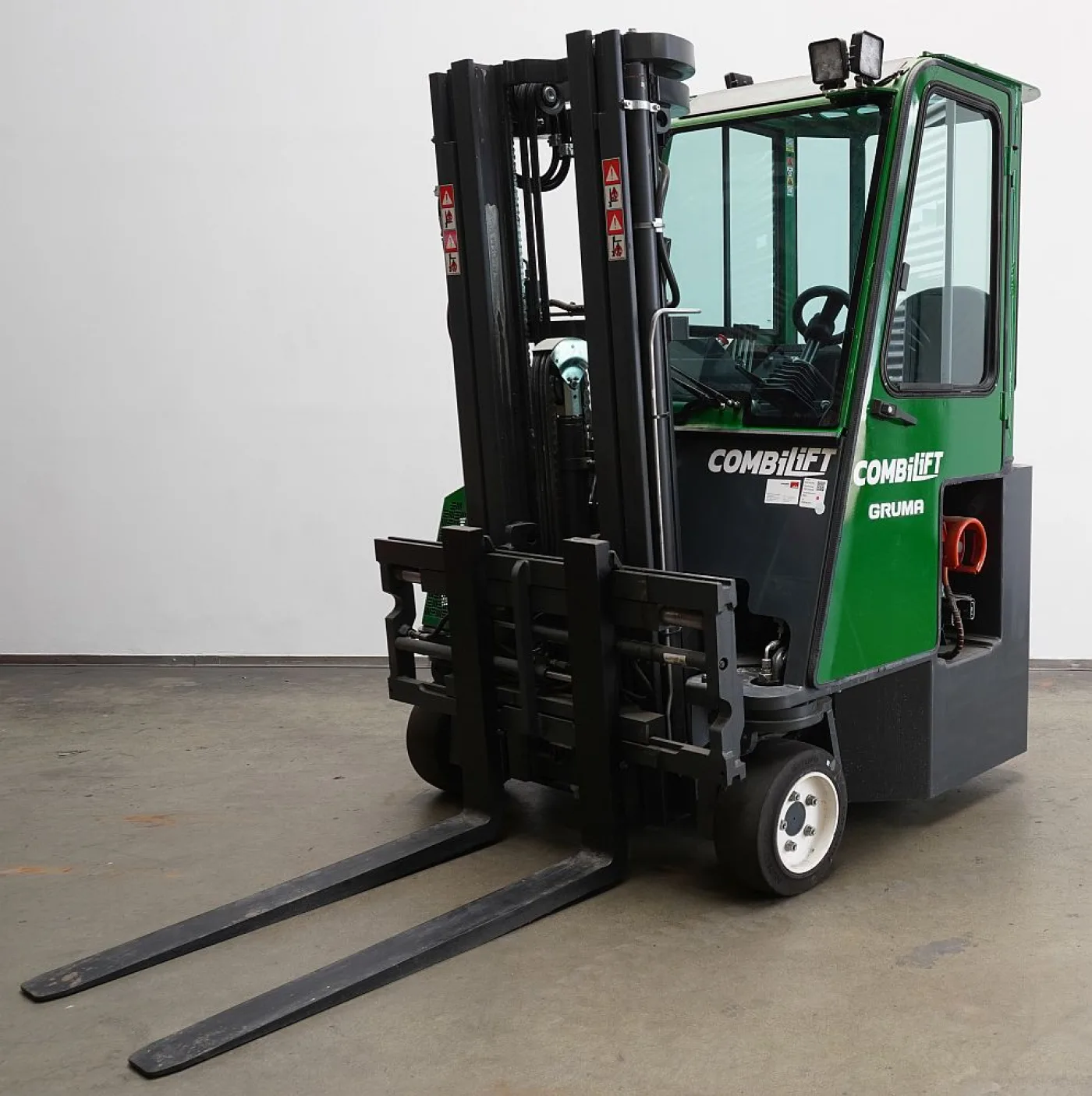 4-Wegestapler Combilift CB2500LPG (2022) - 1