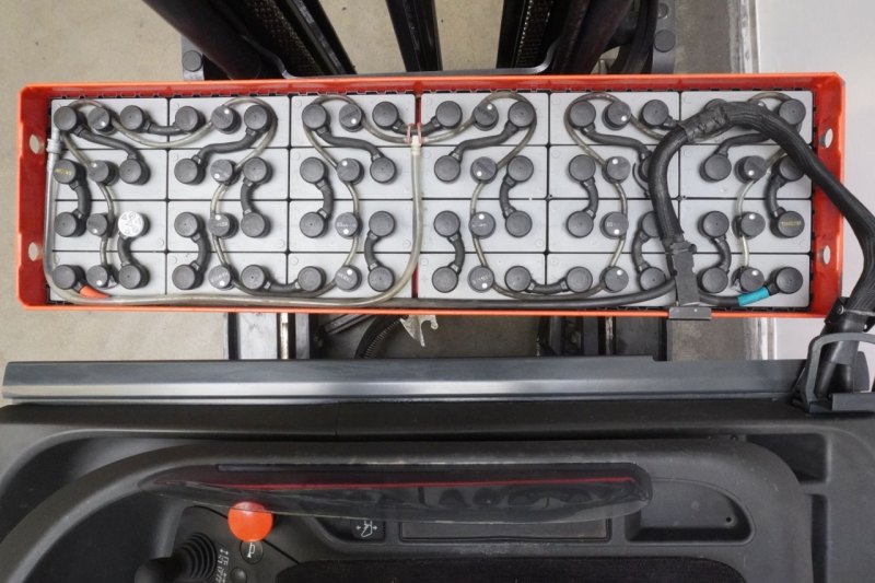 Schubmaststapler Linde R 10 B 1120 (2019)