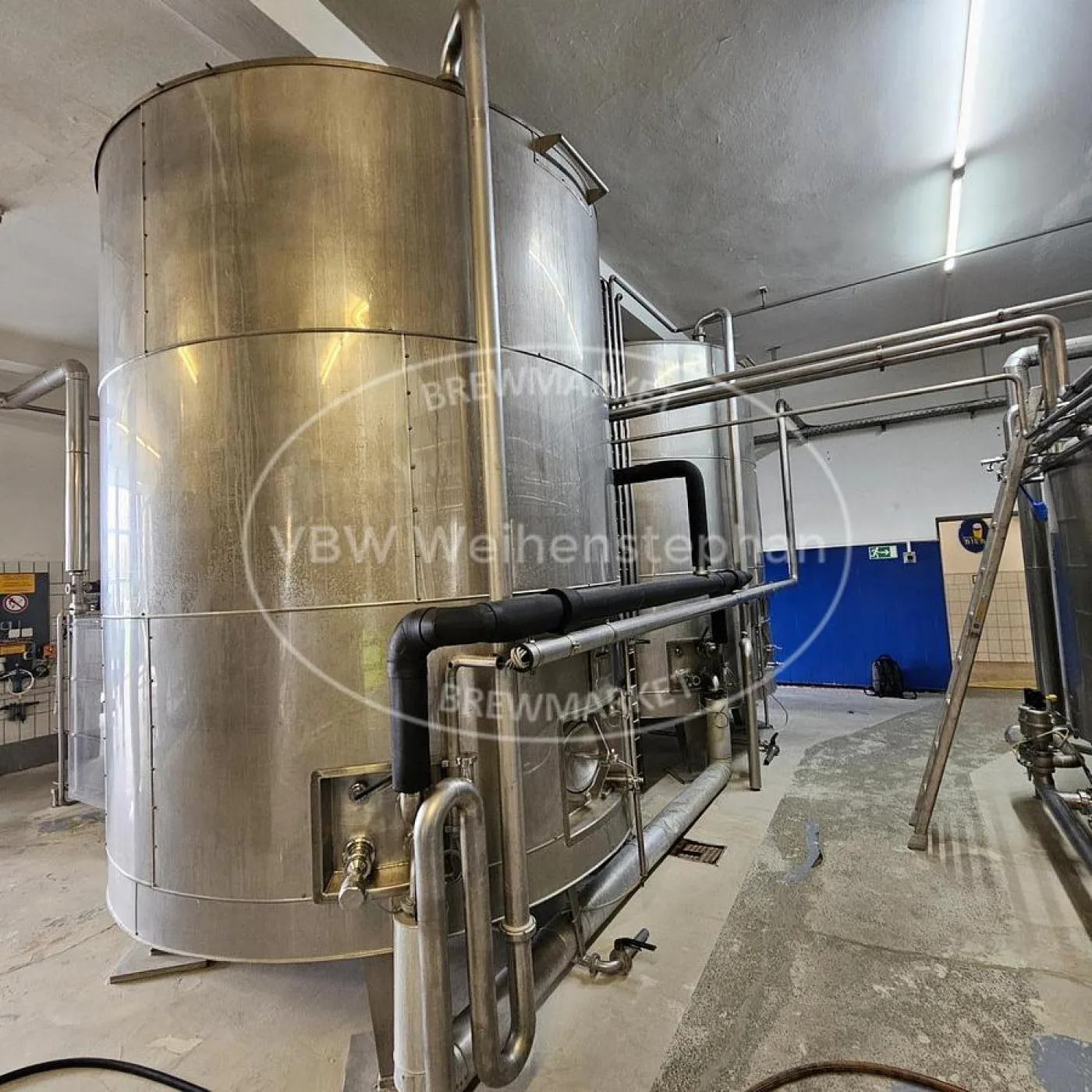 Water tanks (2 pcs.) - 7