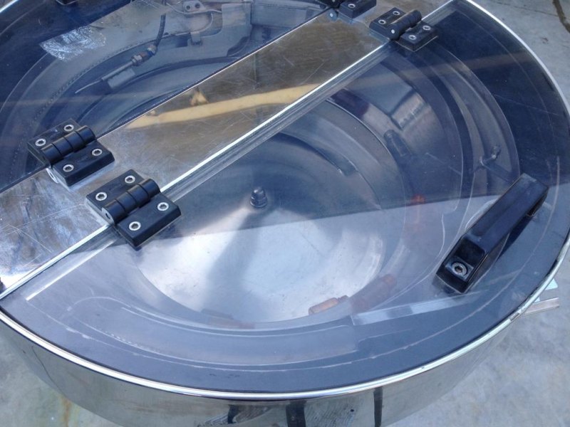 ORIENTATORE ALIMENTATORE VIBRANTE PER BOTTIGLIE