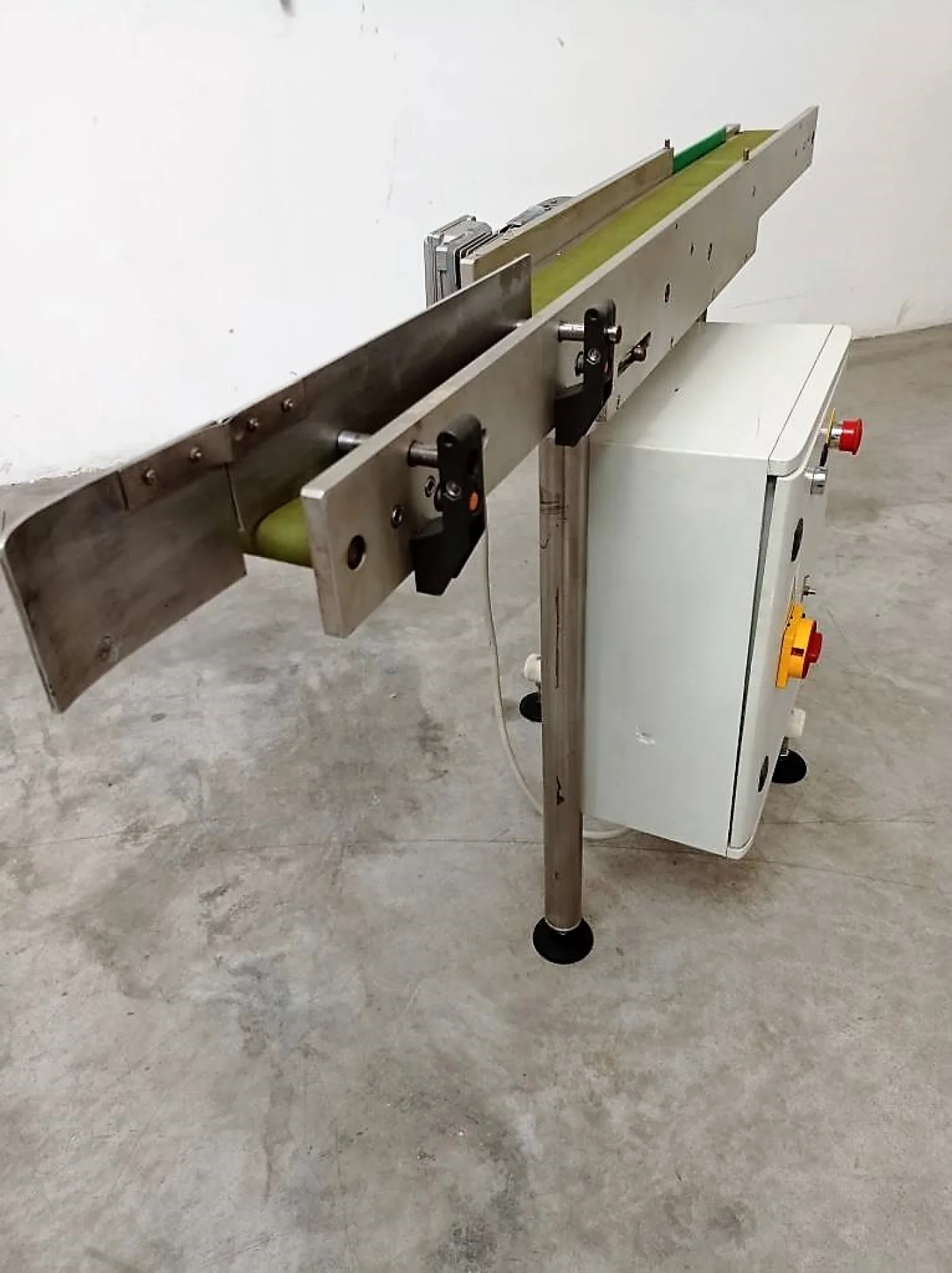 NASTRO TRASPORTATORE A TAPPETO CON INVERTER - 2