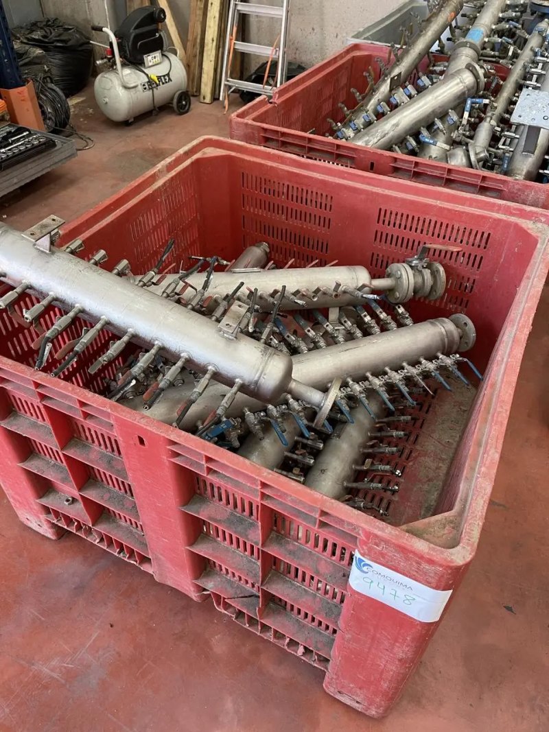 USED STAINLESS STEEL COMPRESSED AIR DISTRIBUTOR