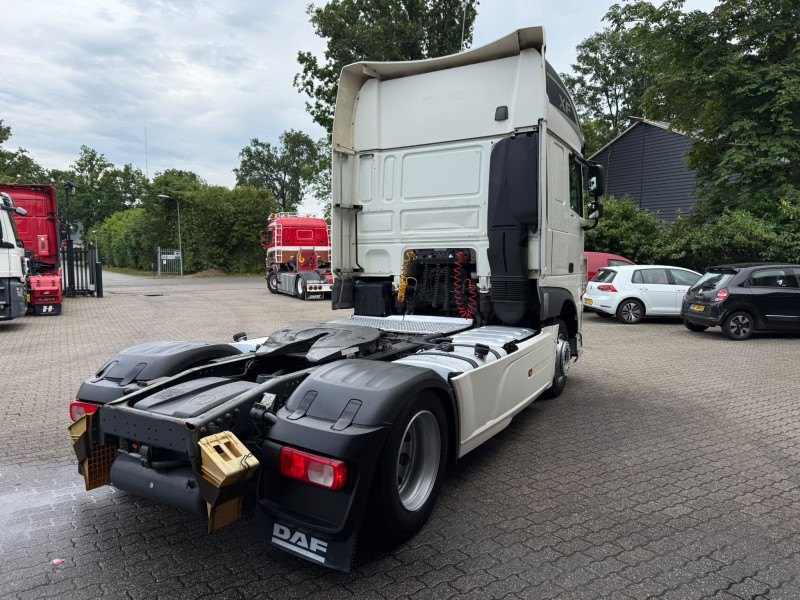 DAF XF 460 SSC Super Space Retarder 2X Tank