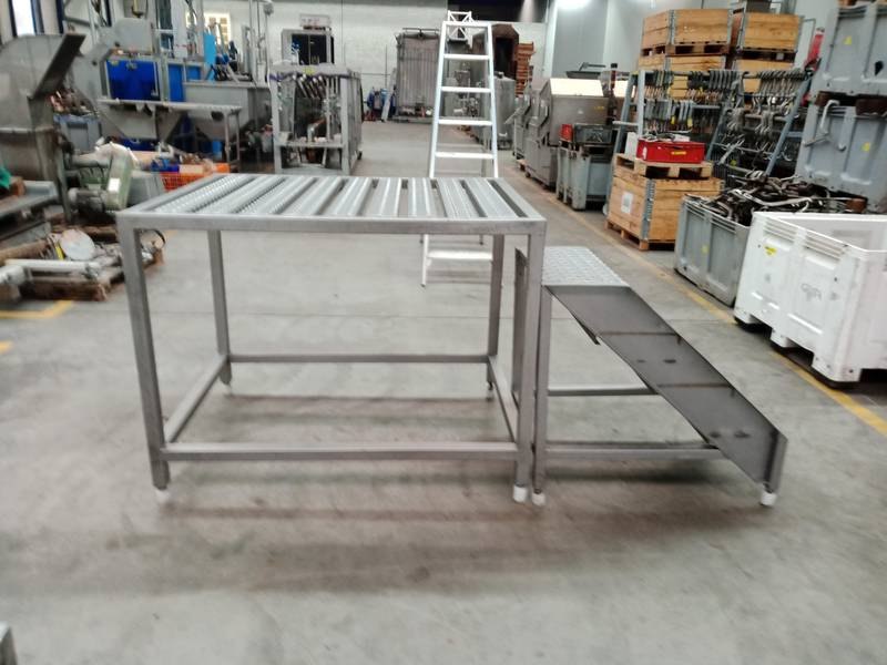 Platform stainless with stairs