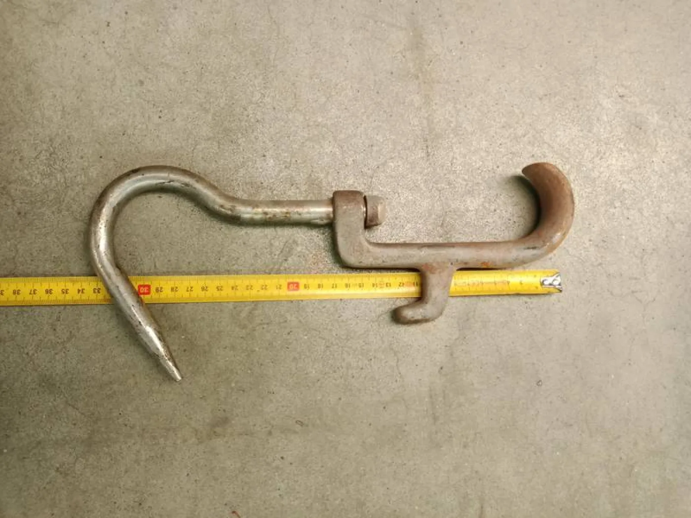 Hooks slaughter slide - 3
