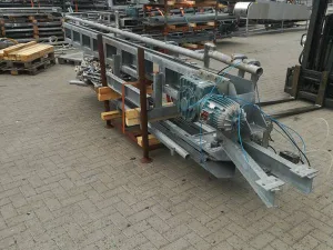 Conveyor lift
