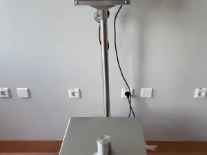 Used Ohaus defender bench scale 60 kg