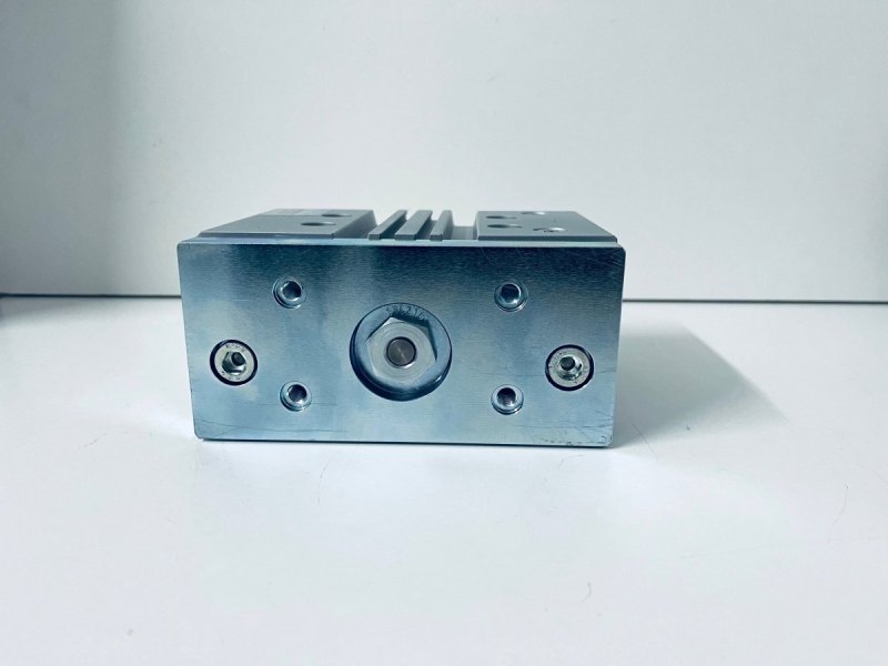 Festo DFM-63-50-P-A-KF Pneumatikzylinder