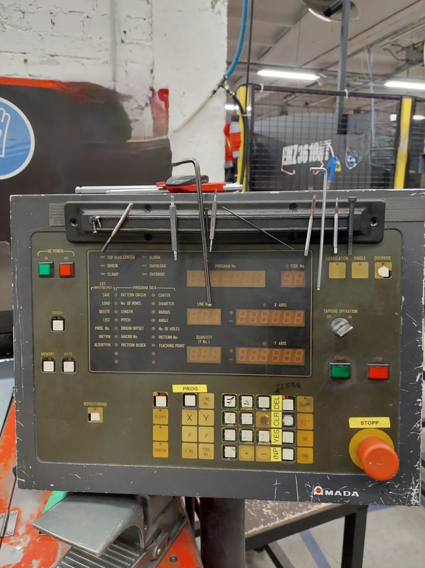 AMADA CTS-900, tapping machine, vintage 1997 (machine 1) - 1