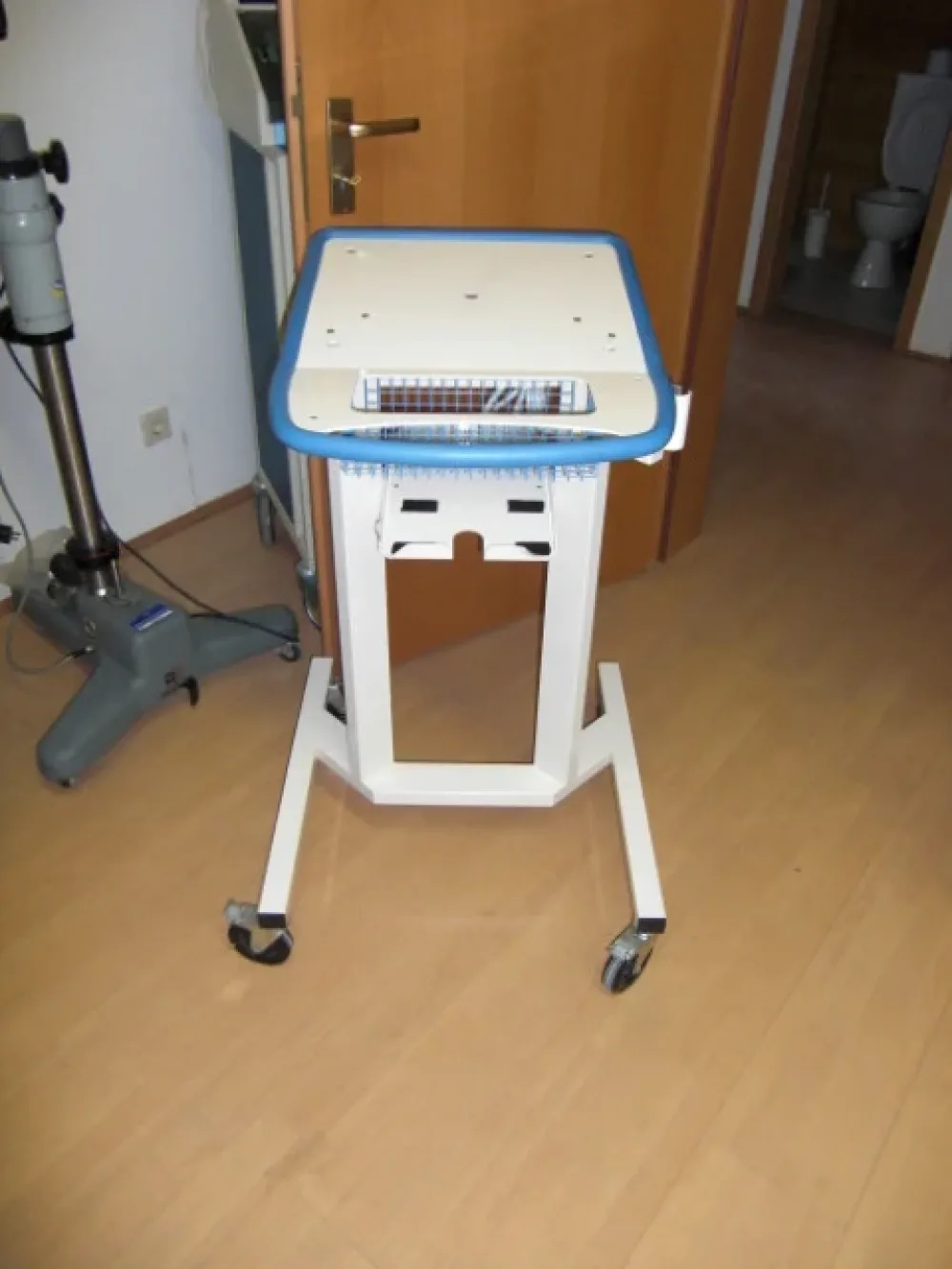 Schiller Unicar EKG-Fahrwagen