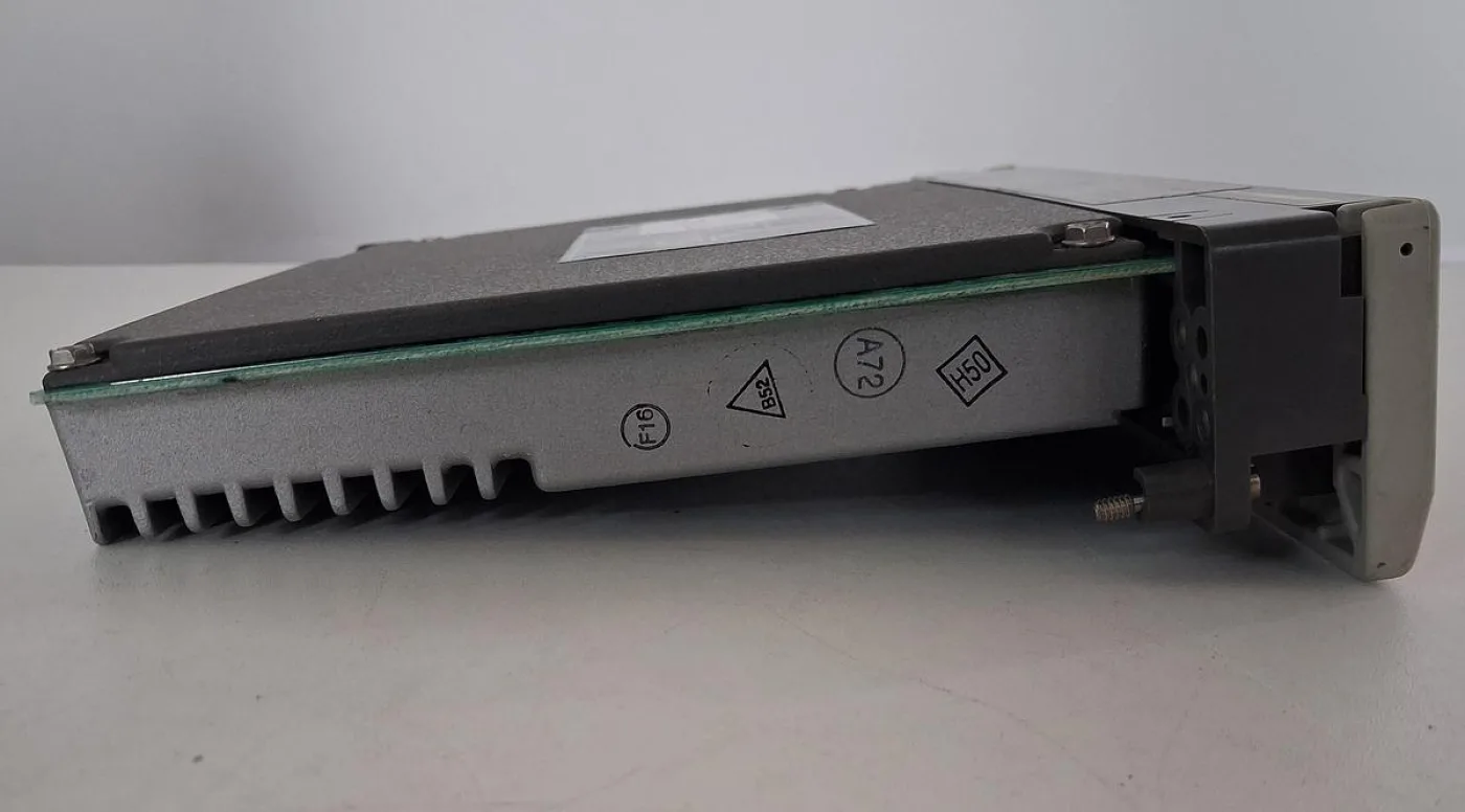 Modicon AS-B833-016 16-Point 24 VDC Digital Input Module - 5