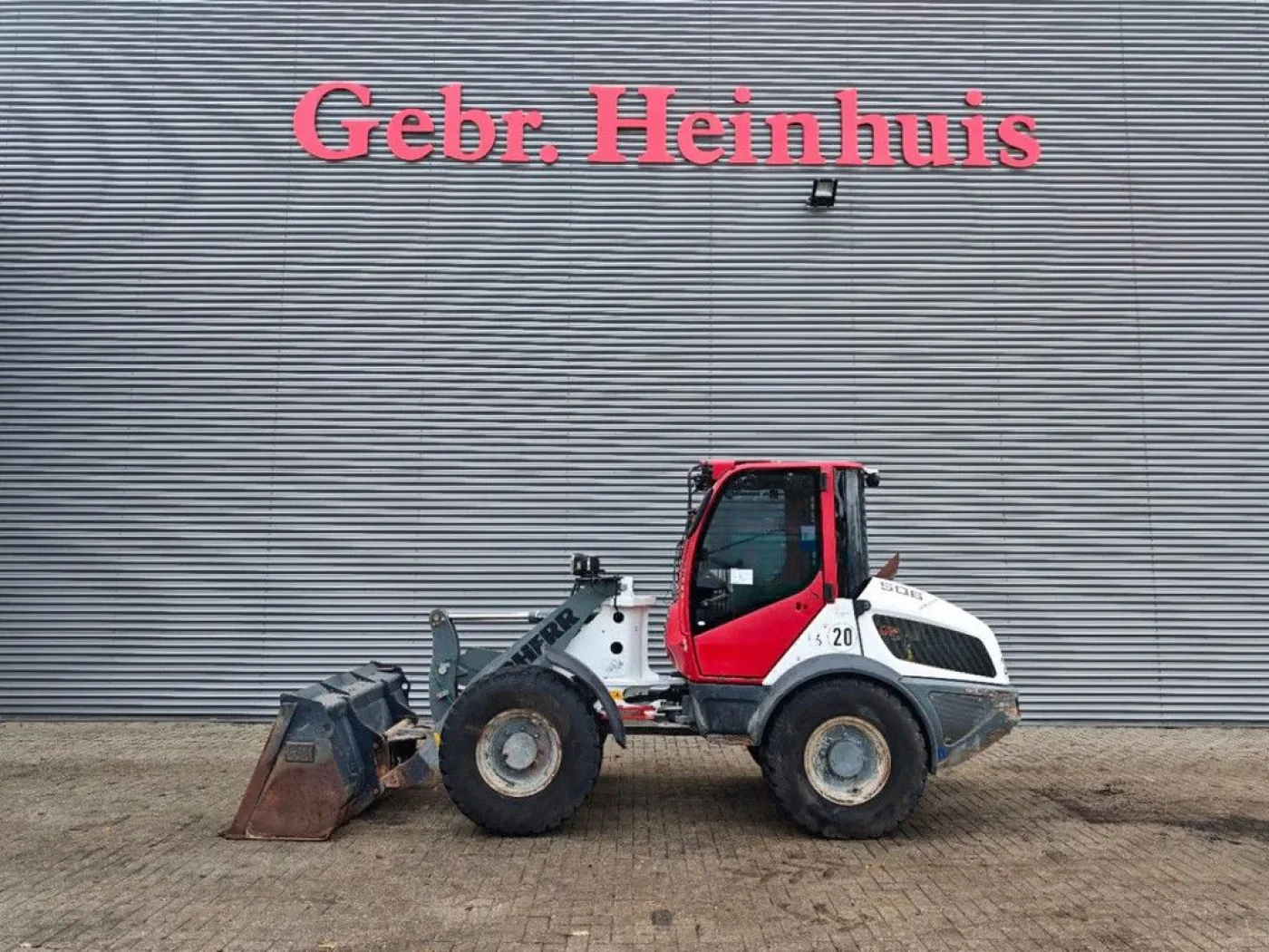 Liebherr L506 C Compact - 1