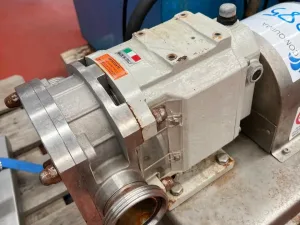 USED OMAC B220 6200 U 2.2 kW LOBE PUMP