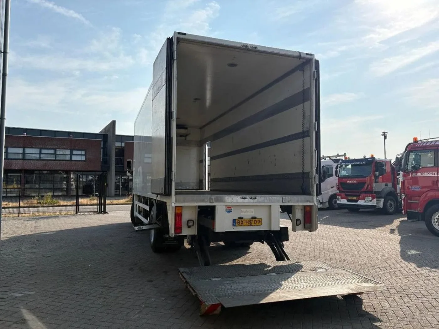 Mercedes-Benz Axor 1824 + Carrier Supra 750 + Dhollandia 2000 kg Loadlift + Euro 5 + Side Door - 3