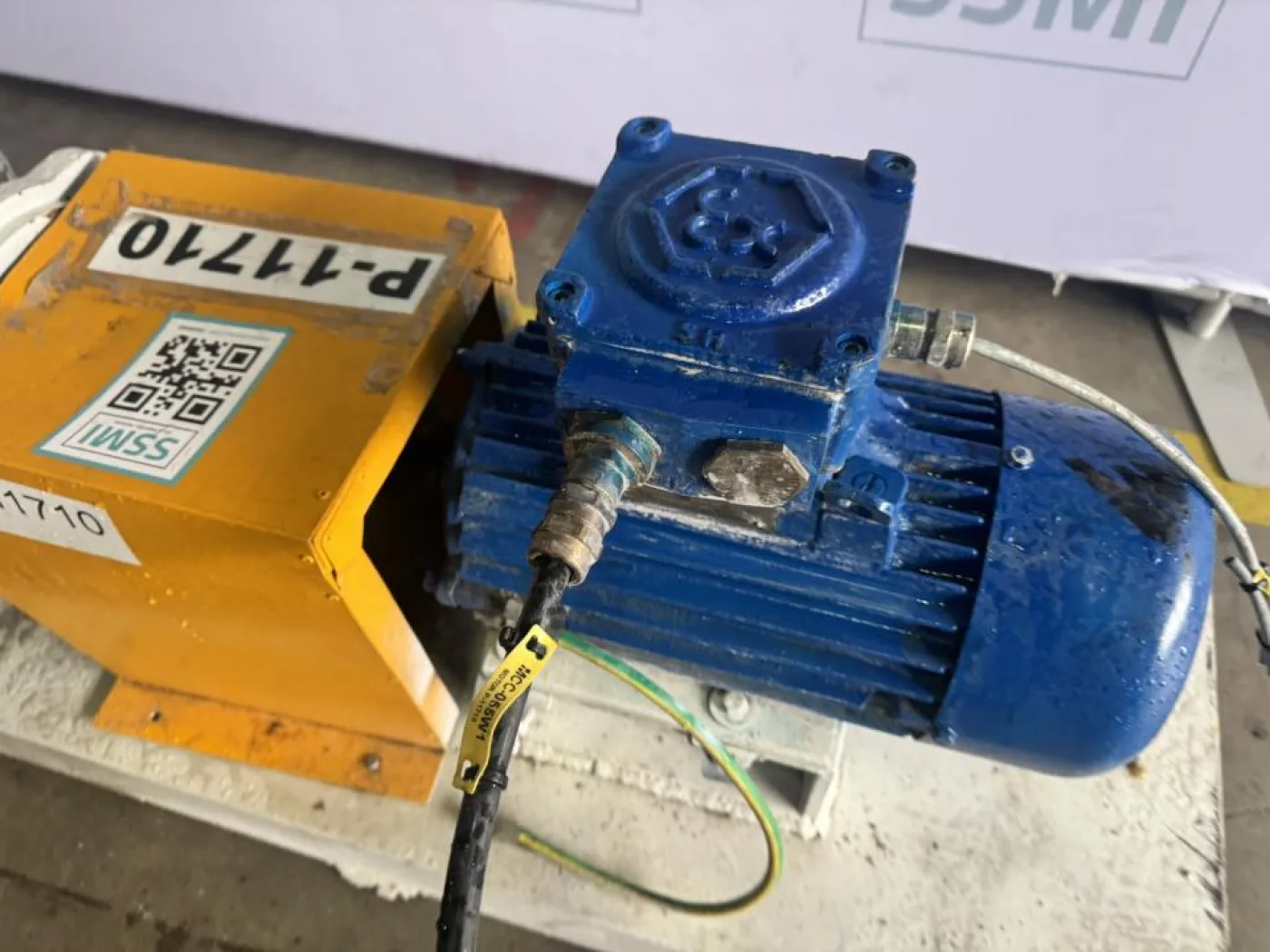 AKAY Buffer vessel pump (centrifugal) - 8