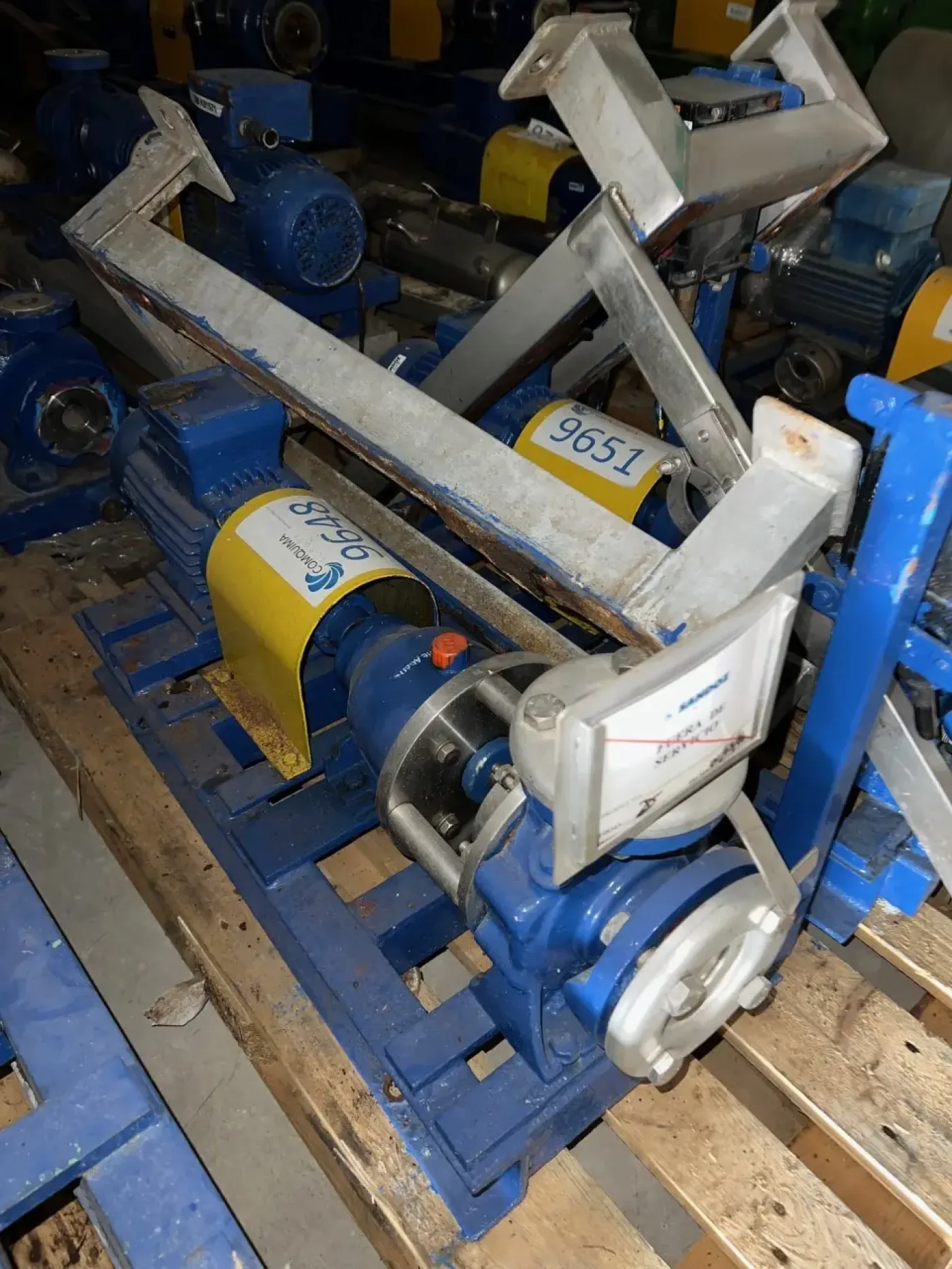 USED CENTRIFUGAL PUMP 1.1 KW - 4