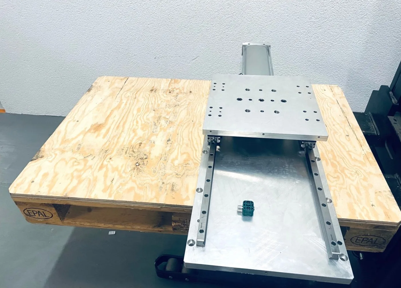 Tünkers Pneumatische Lineareinheit LE200-400 VRL SB T024 - 4