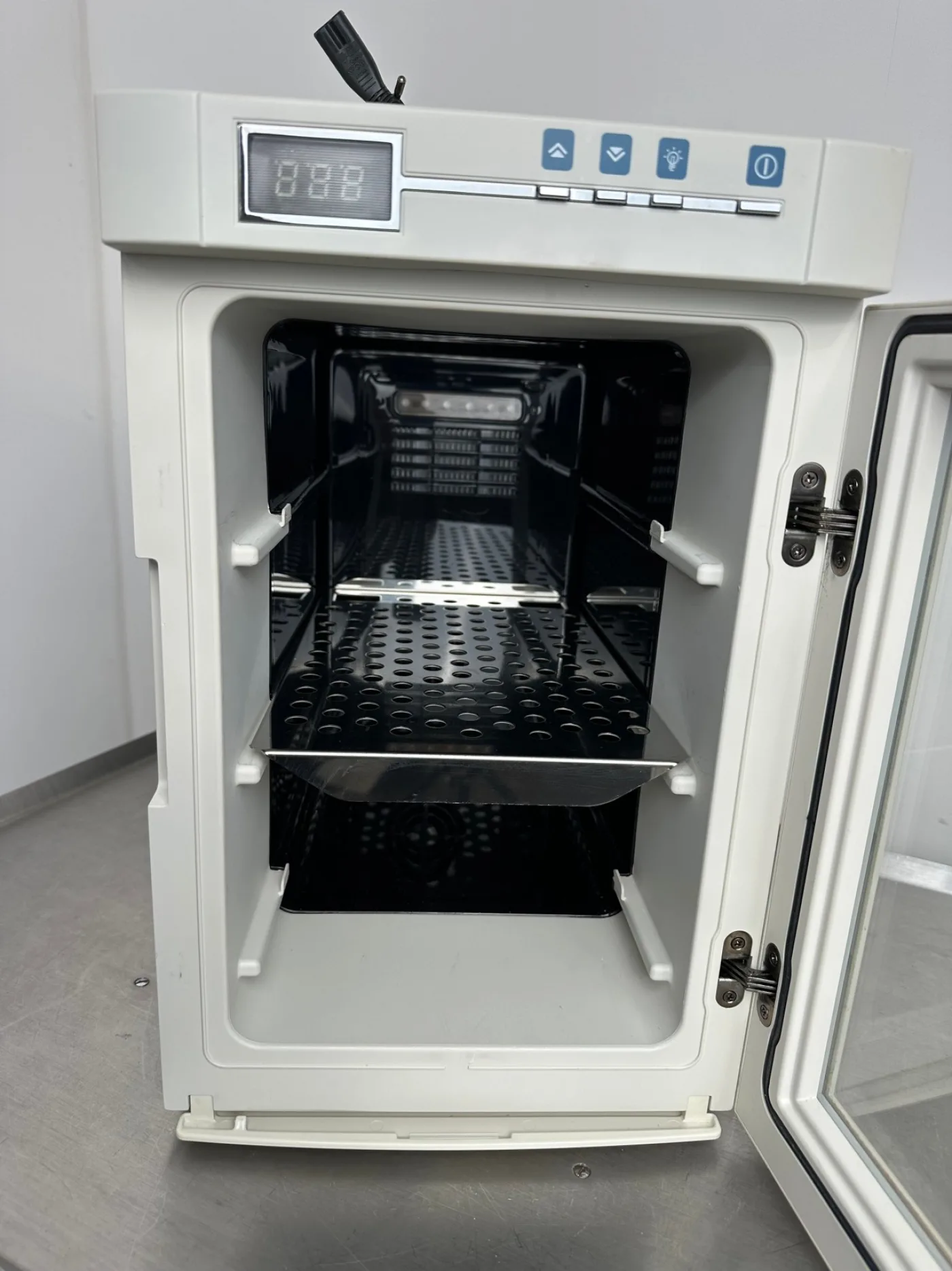 Thermo Scientific Brutschrank HeraTherm IMC18 2017 - 6
