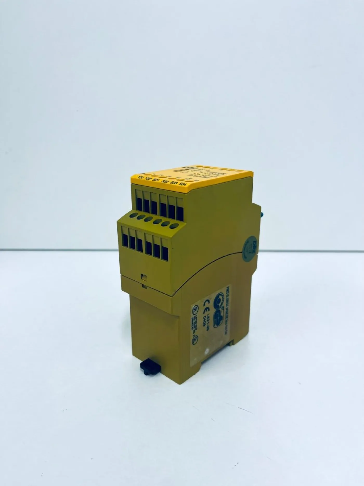 Pilz Sicherheitsmodul PN0Z X3 - 1