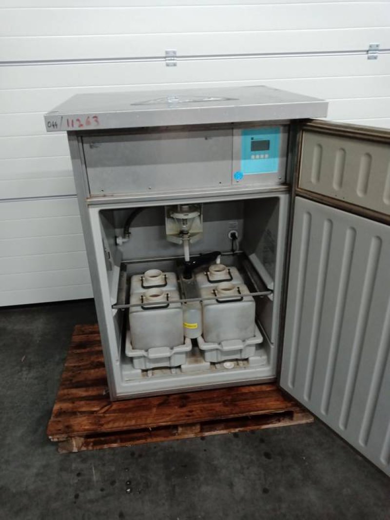 Sample Station
