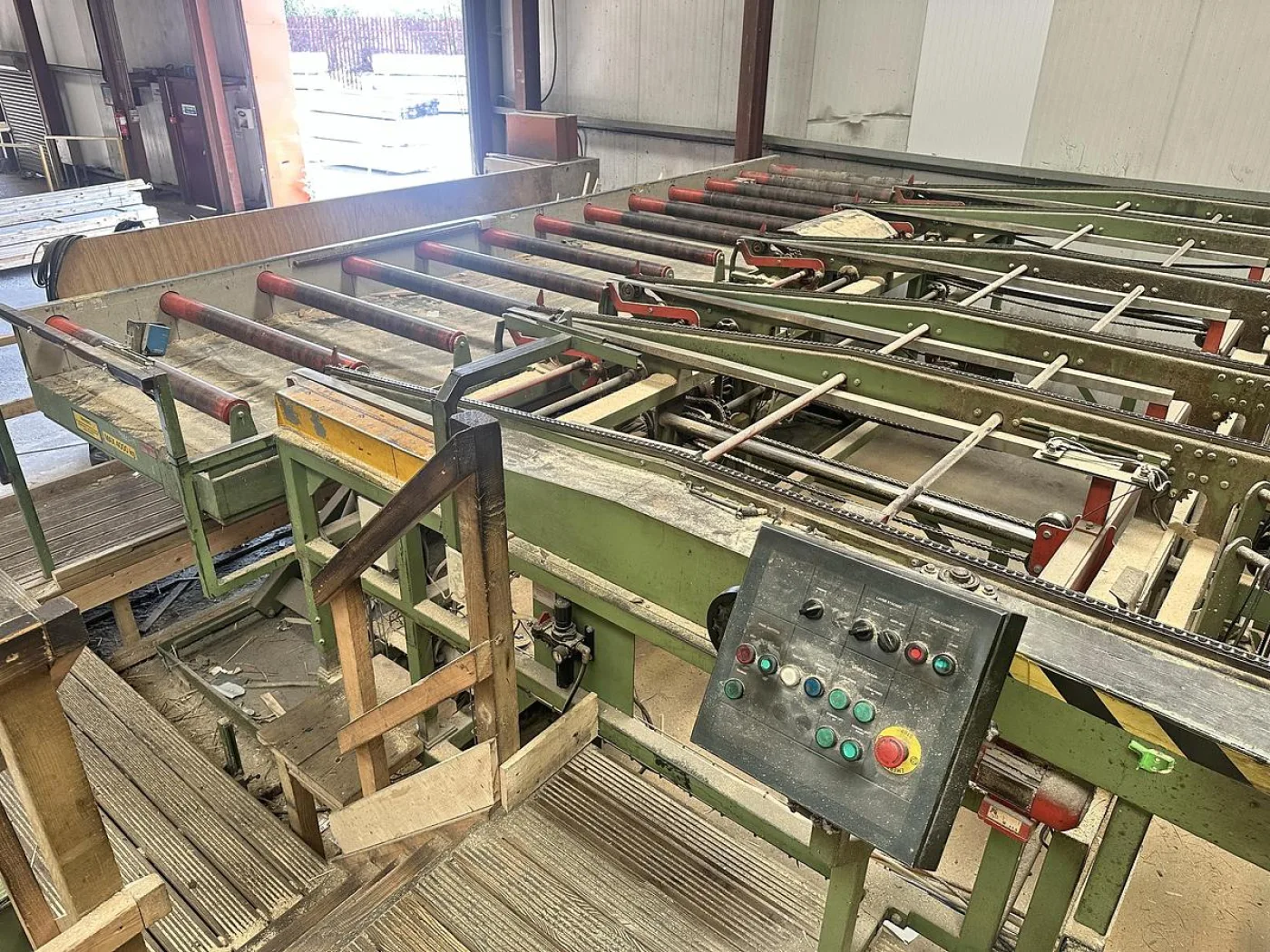 STENNER resaw line VHET 105 - 6
