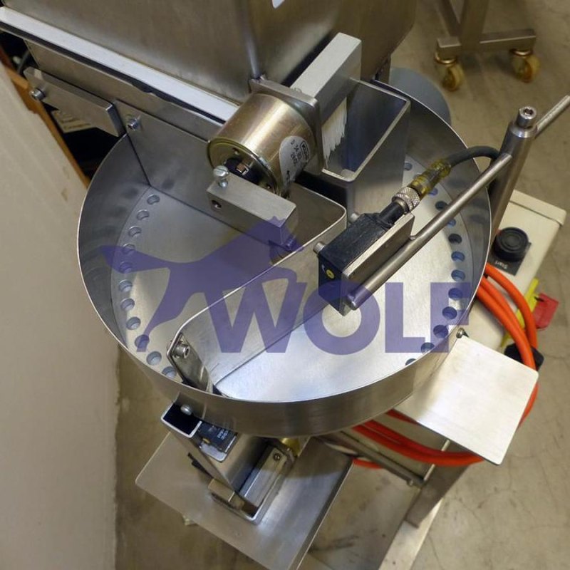 Zählmaschine in Edelstahlausführung - für kleine Kügelchen mit ca. 6 mm Durchmesser.