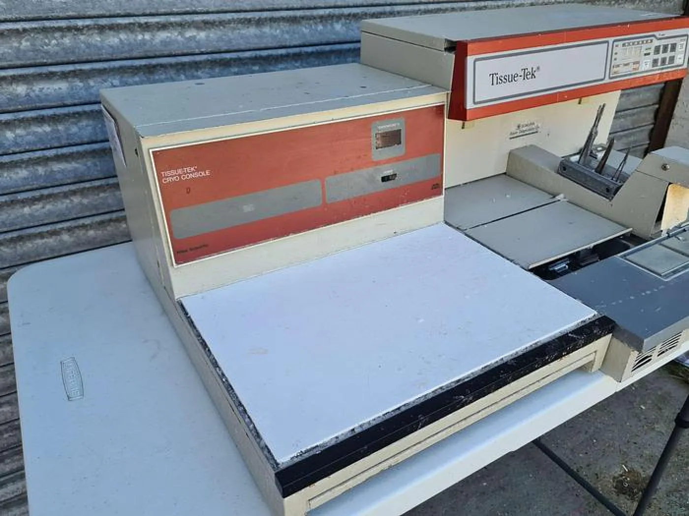Tissue-Tek 4715 Embedding Console with Cryo Console - 5