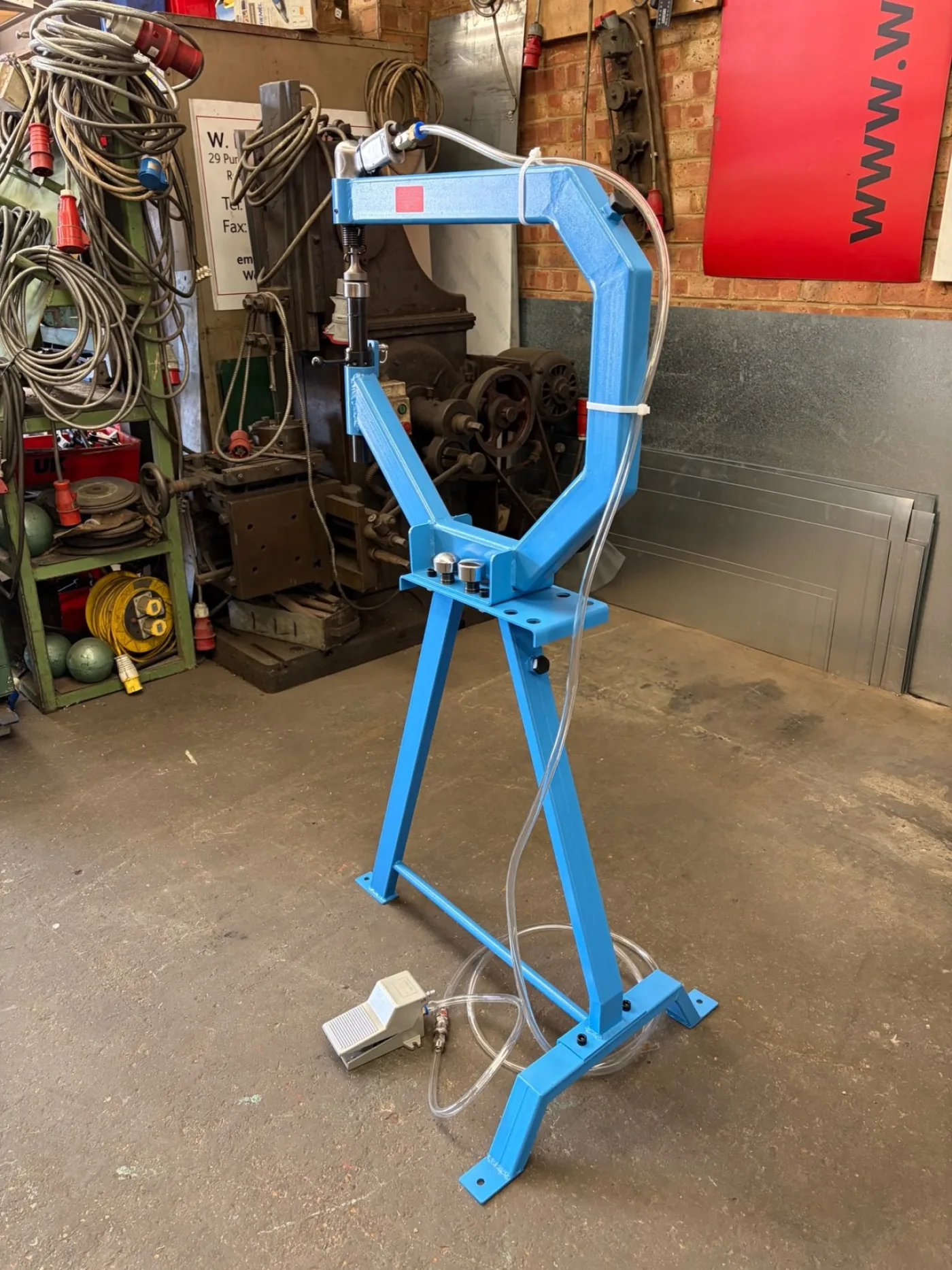 WNS Pneumatic Planishing Hammer 508mm - WNS - W. Neal Services Ltd - 3