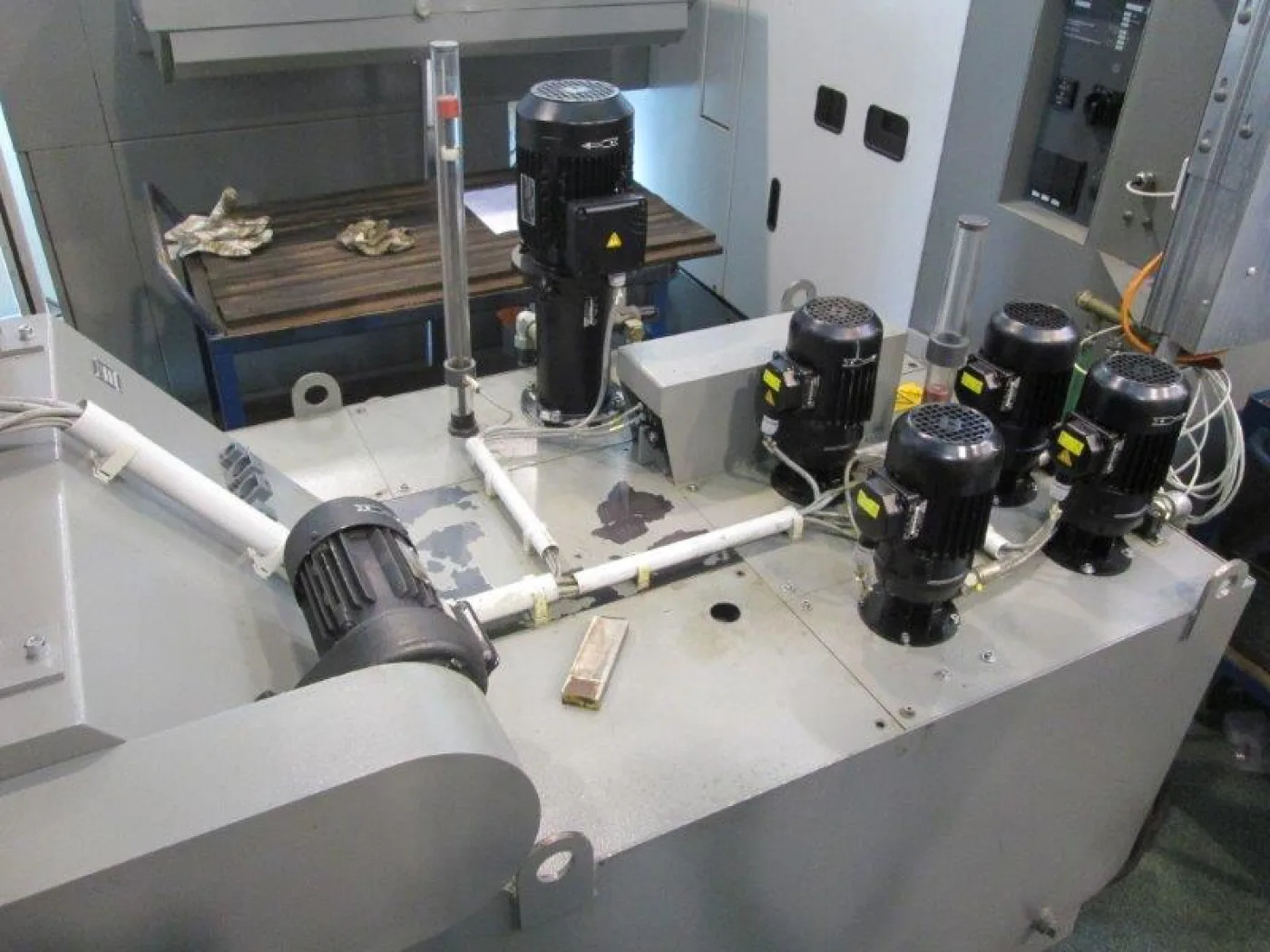 DMC 60 S DECKEL MAHO 2002 - 4