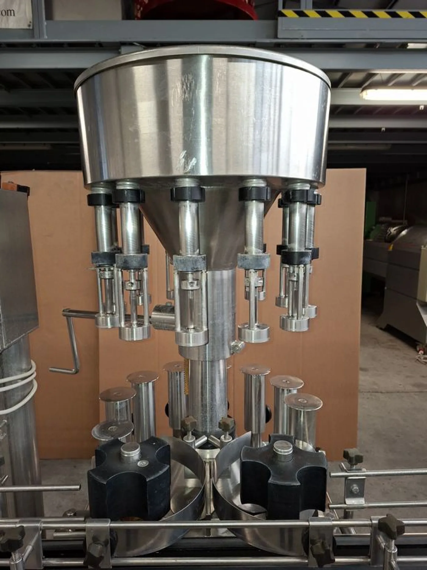 STAINLESS STEEL FILLER MACHINE GAI 12 VALVES, TO SLIGHT DEPRESSION, SECOND HAND MACHINE - 5