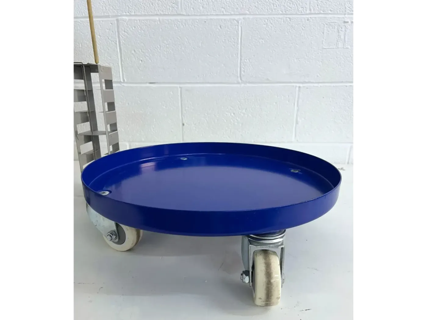 Statebourne Biorack 750 Liquid Nitrogen Tank - 1