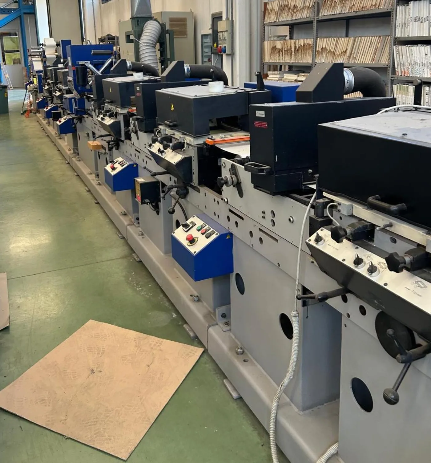GALLUS T 180 S – 5-Colour Flatbed Screen Printing with Hot Foil and Die-Cutting - 4