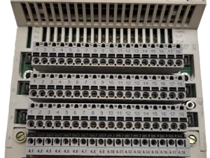 Schneider Electric Interbus-Kommunikationsadapter Su