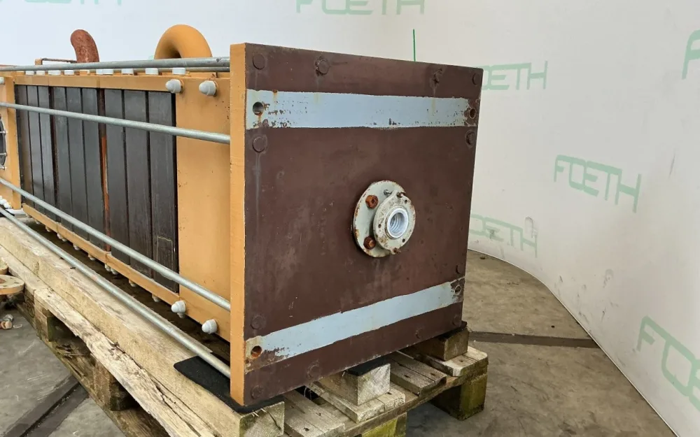 Vicarb Deutschland GmbH Graphite 16,2 m² (condensor) - Shell and tube heat exchanger