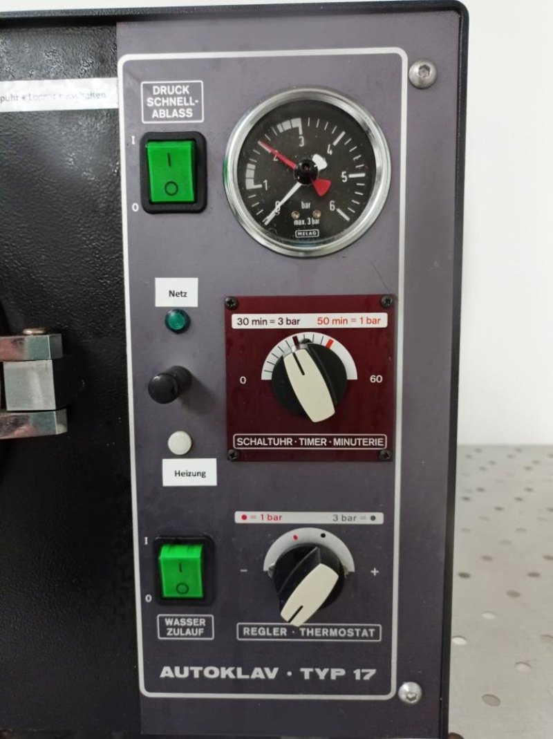 AUTOCLAVE STERILIZZATORE DA LABORATORIO – MELAG – MOD. TYP 17