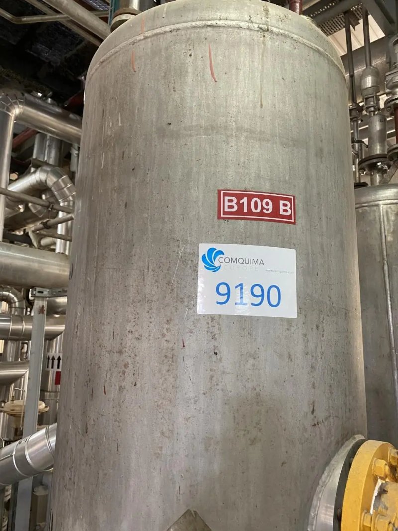 USED AGUILAR TANK AND STAINLESS STEEL ROOMS 650 LITERS