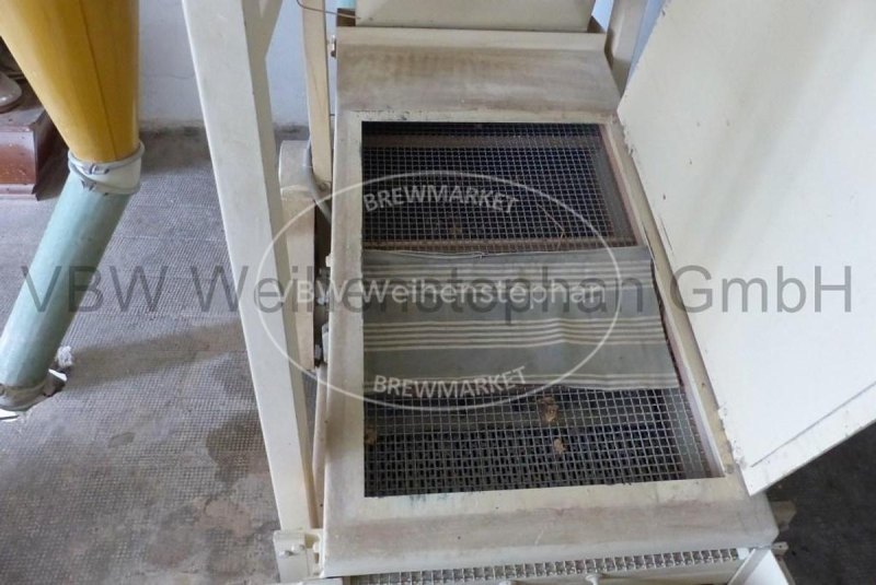 Vibratory screener, stone seperator