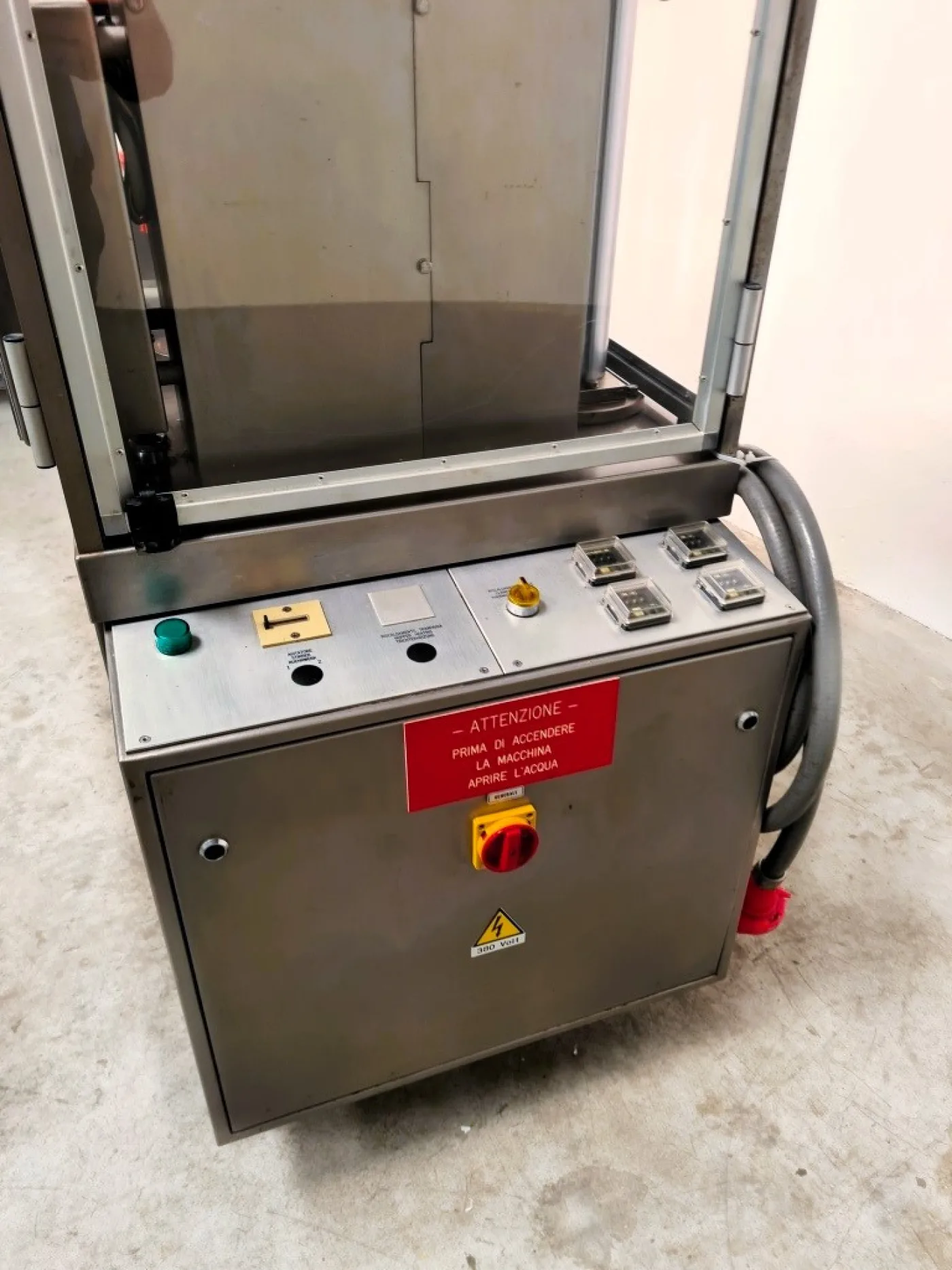 INTUBETTATRICE PER TUBETTI IN PLASTICA – TONAZZI – MOD. COLIBRI 40 - 8