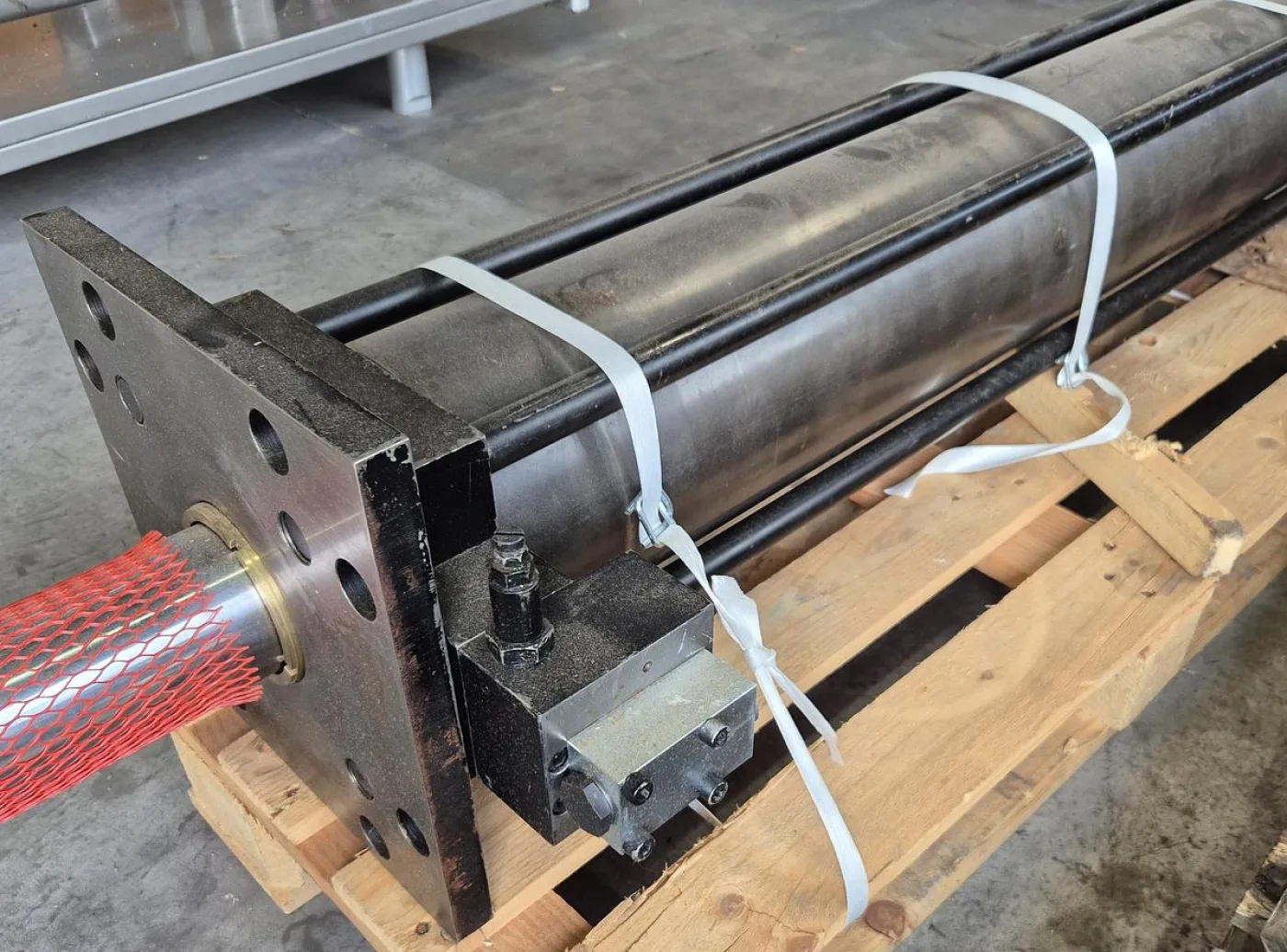 Parker Fluidpower Hydraulikzylinder mit integriertem Wegmesssystem - 4