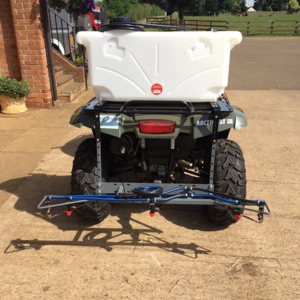 Versatile quad bike sprayer booms 151015