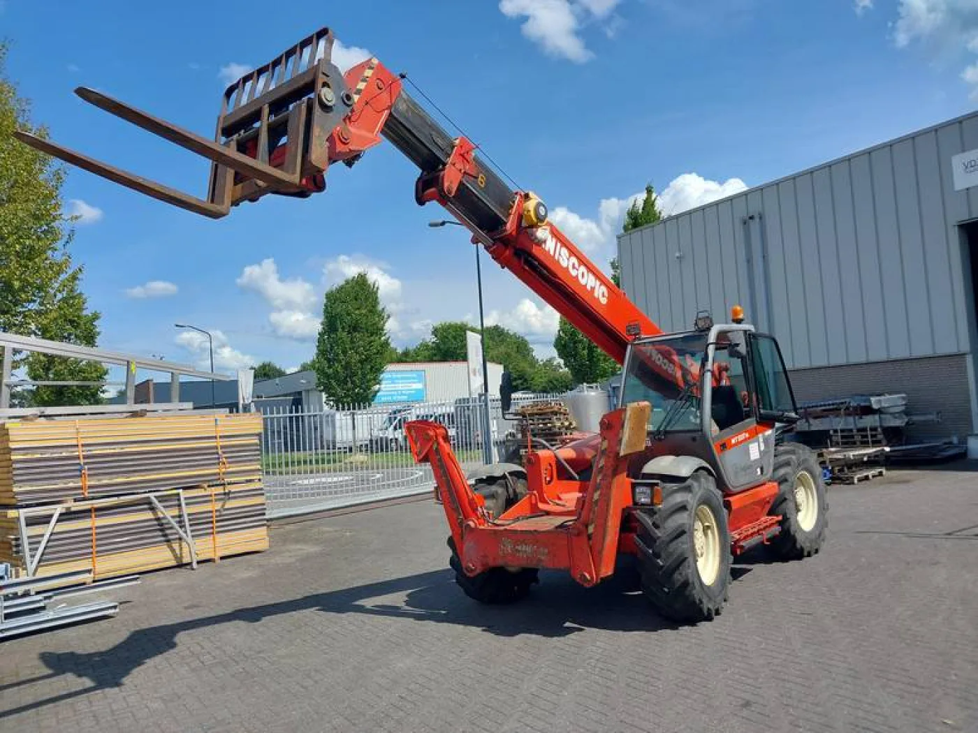 Manitou Telehandler - 6