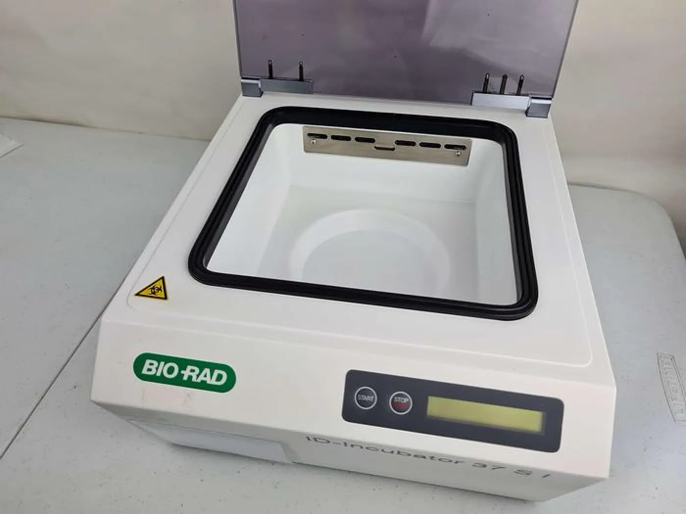 BioRad ID-Incubator 37 S I - 7