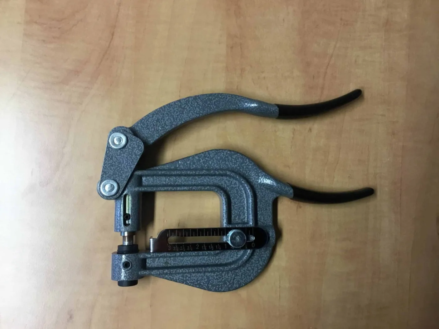 WNS Metal Hole Punch 82mm Throat Size - WNS - W. Neal Services Ltd - 2