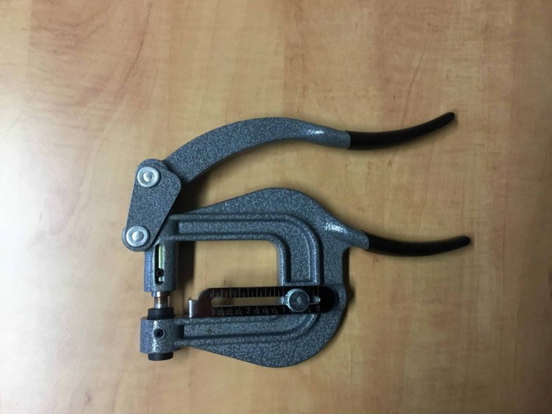 WNS Metal Hole Punch 82mm Throat Size - WNS - W. Neal Services Ltd