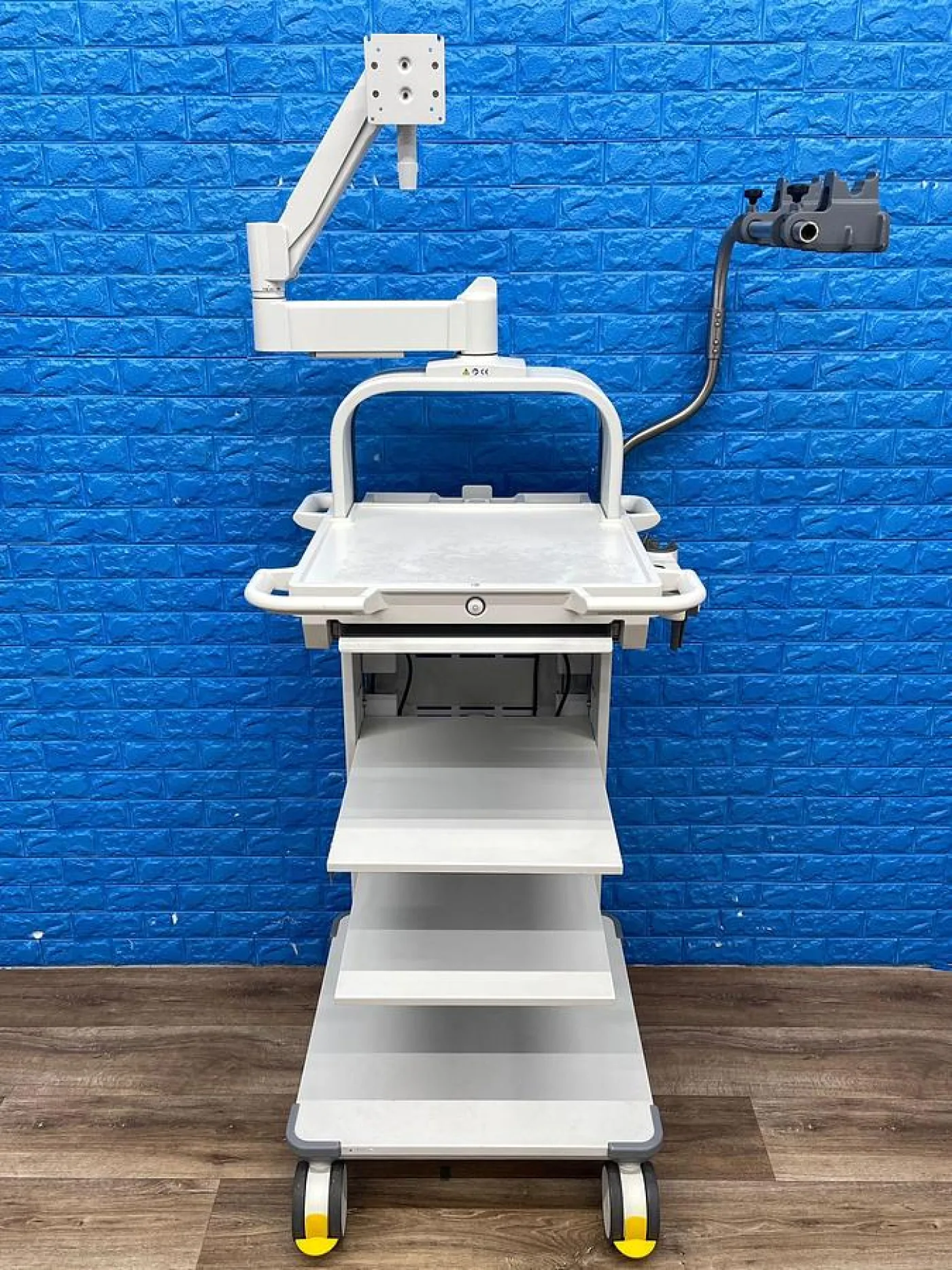 Olympus WM-NP3 Endoscopy Trolley YOM: 2021 - 2