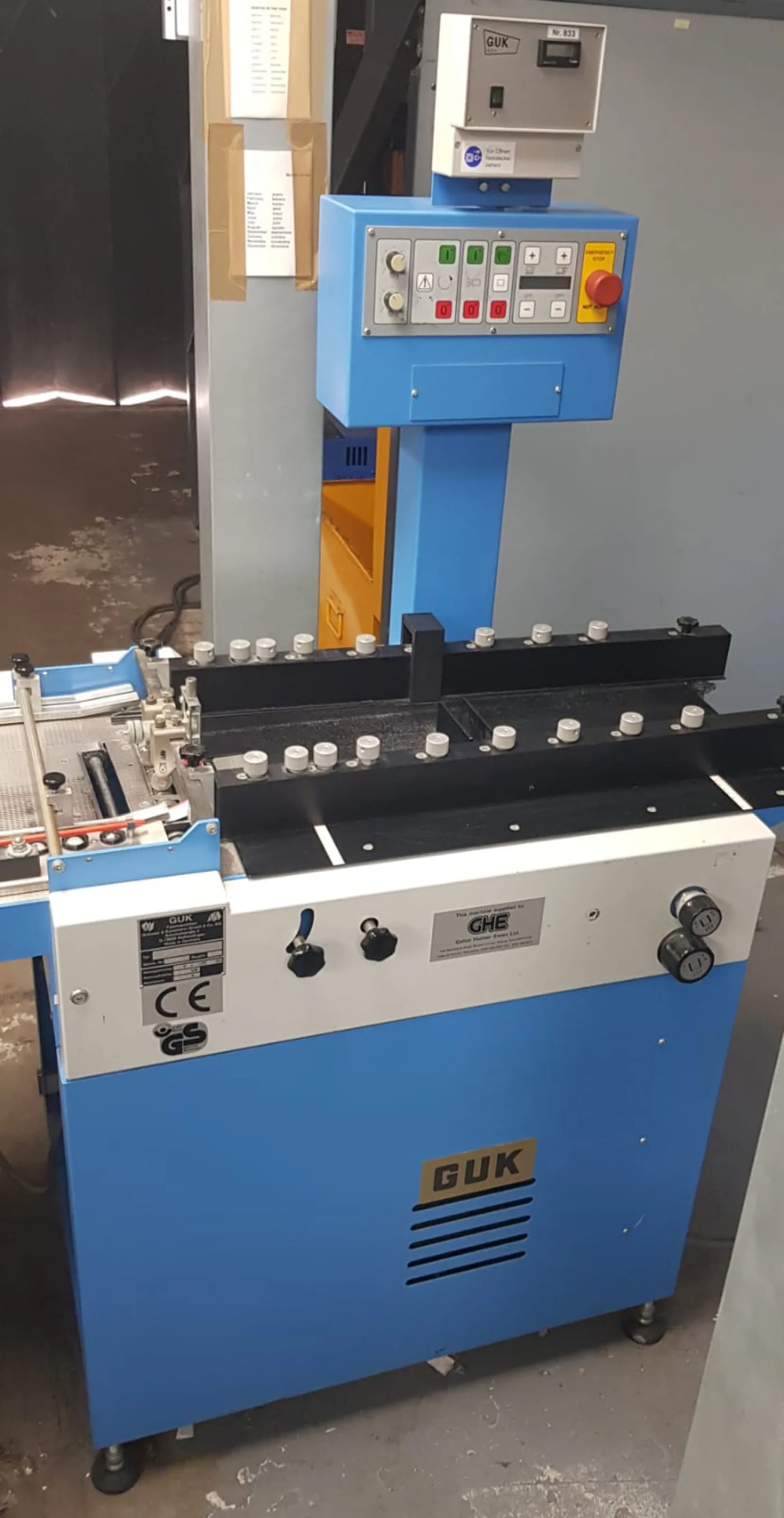 GUK Folder Type SAF36 Bindery & Finishing Machine - 3