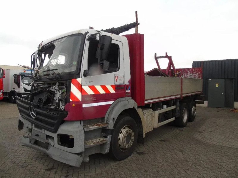 Mercedes-Benz Axor 2633 + 6x2 + euro 5 + manual