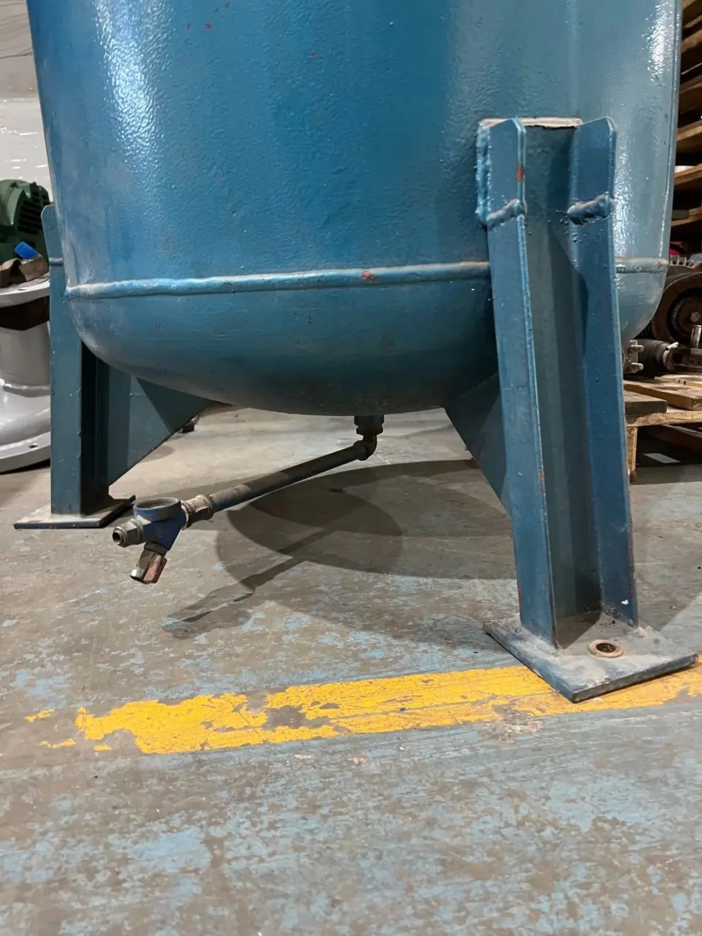 USED 500 LITER IRON TANK - 1