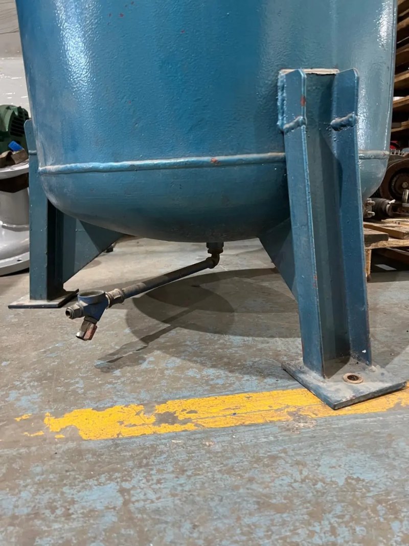 USED 500 LITER IRON TANK